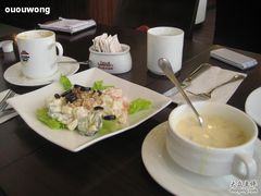 汤&沙拉-必胜客(海滨店)