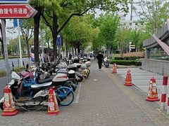 -芳华路(地铁站)
