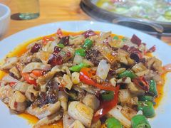 -大众跷脚牛肉馆·非遗传承单位(峨眉山店)