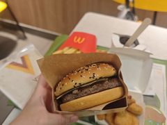 -麦当劳(湛江大厦店)