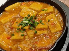 蒜香火腿包浆豆腐-云海肴·汽锅鸡·云南代表菜(美罗城店)