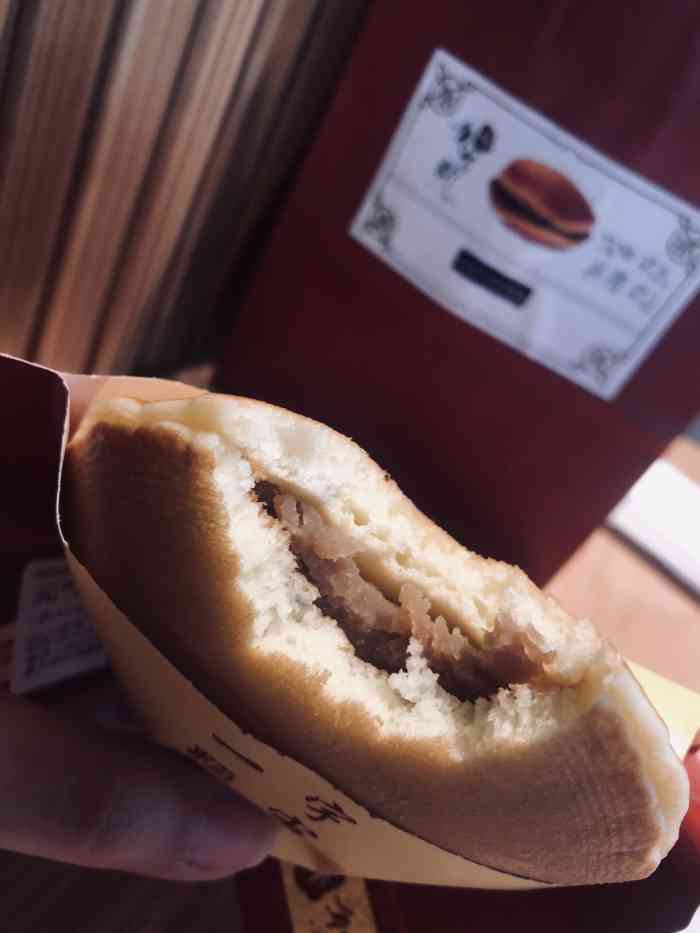 章台柳铜锣烧(八佰伴店)-"他家的铜锣烧都是现做的,所以我吃到了热呼.