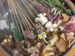 -上上签·冷锅串串(六灌路店)