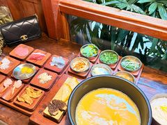 -银米·云南传统过桥米线(双廊黑金冠店)