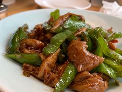 -关东小磨东北菜(上海长风大悦城店)