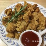 免费吃炸鸡了。