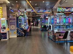 -反斗乐园π·电玩·高空拓展·蹦床(龙华天虹店)