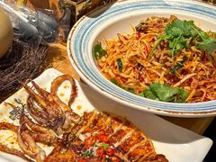 -喝丢一只鞋海鲜烧烤·海肠捞饭(东关街店)