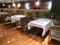 大堂-鄱阳湖·江西小炒·瓦罐煨汤(五道口店)