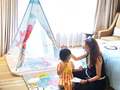 -广州花都皇冠假日酒店