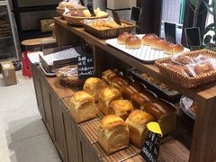 -沁屋面包店(人民东路店)
