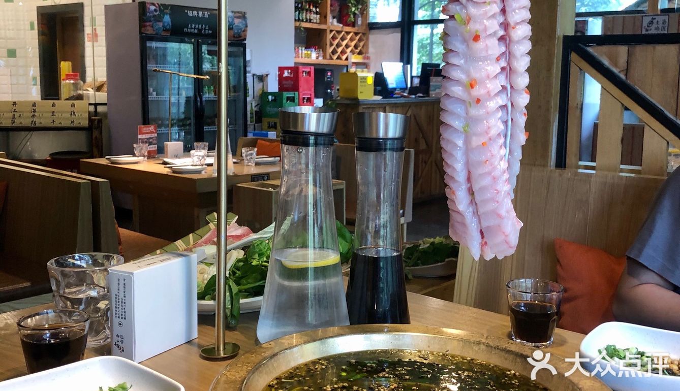 下午去的晚,服务员不是很热情,不过他们也正在吃饭