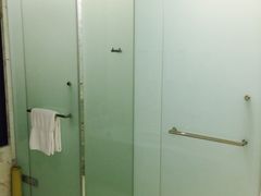 -上海滴水湖皇冠假日酒店