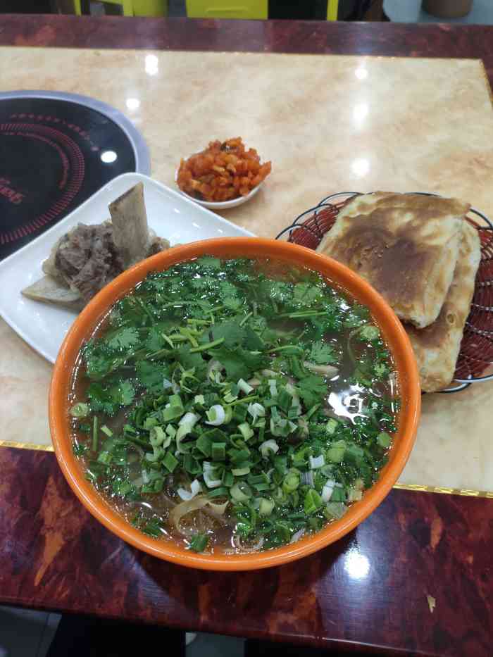 马家牛肉汤馆-"莫城街上的一家店,最近修路只能小路上走,.