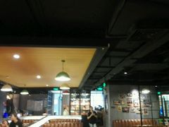 -肥肥虾庄·金牌油焖大虾(杨园滨江时代walk店)