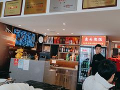 -川流不息·地道川菜·小龙虾(松东路店)