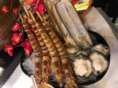 -鲜入围煮花胶鸡海鲜火锅