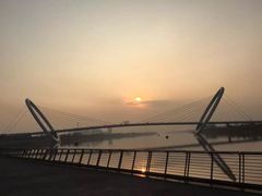 -南京眼步行桥