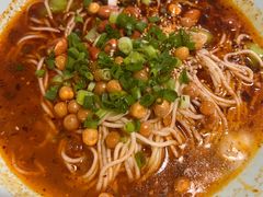 重庆小面-重庆石磨豆花庄(乔庄店)