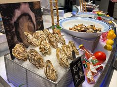 -亚洲国际大酒店·云顶阁旋转自助餐厅