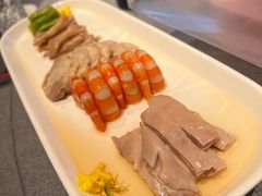 -HOMES上海本帮菜(襄阳公园店)