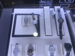 -沐渔二手奢侈品黄金手表包包回收·中古店(广州塔店)