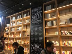 -CGV影城(滨江天街IMAX店)