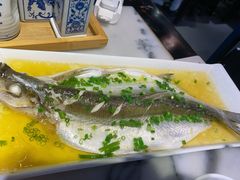 鸡汁太湖白鱼-京城小江南·北京烤鸭·江南土菜·白鱼(中关村店)