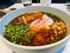 小锅米线-胡麻(静安嘉里店)