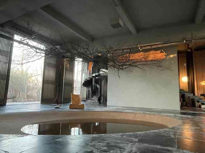 紫云轩茶事-"环境赞一个,艺术气息很浓,菜做的实在不好.