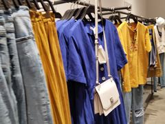 -URBAN REVIVO(西安Momopark店)