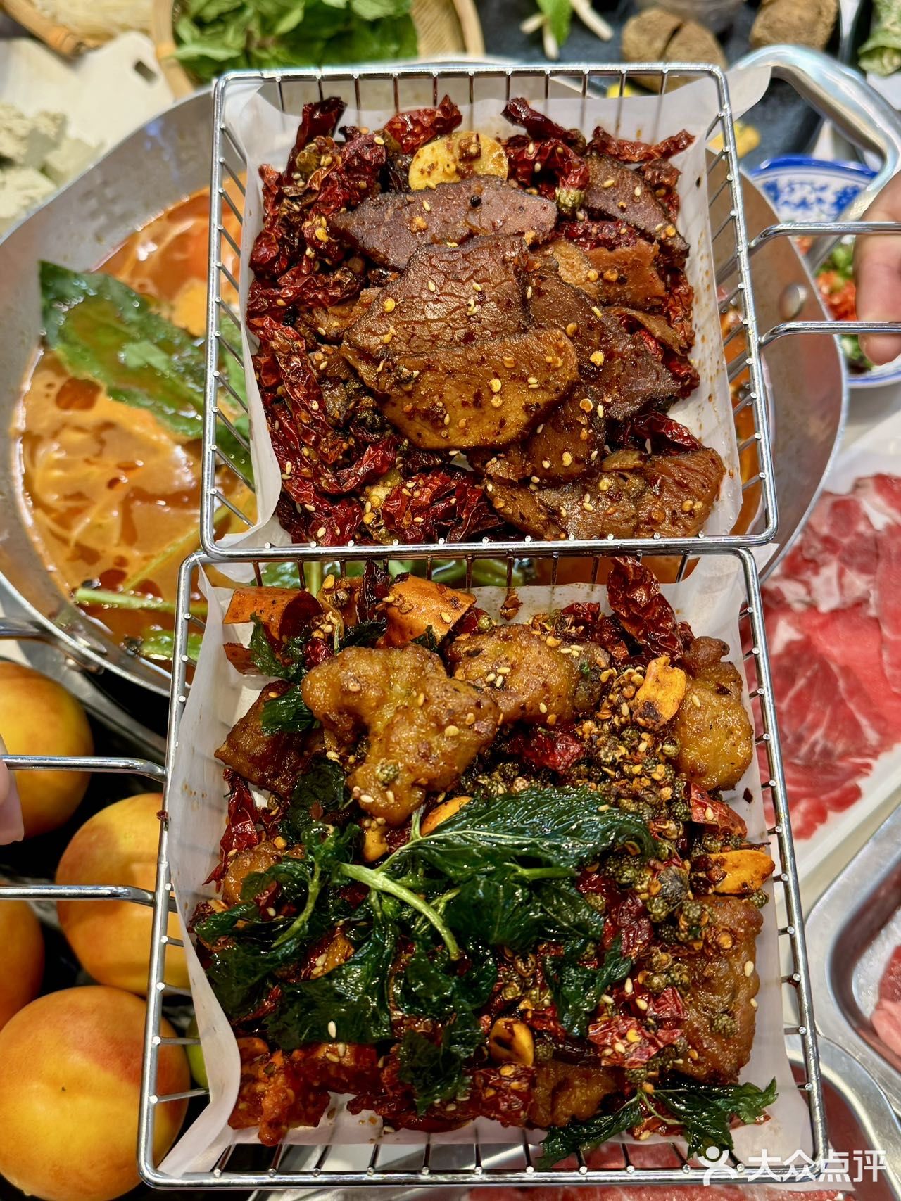 贵州朋友带路来吃的酸汤火锅，明天还来！