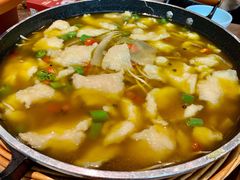 激情花椒鱼-有红鸡毛店·川菜(建设路店)