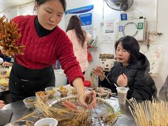 -卫卫麻辣烫(建设新村路店)