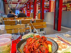-肥肥虾庄·金牌油焖大虾(杨园滨江时代walk店)