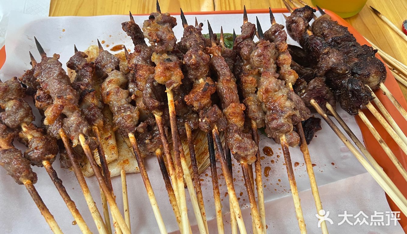 不吃羊肉，但是最爱吃烤羊肉串～