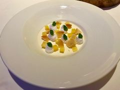 罗勒布丁-AZUR聚(香格里拉饭店)