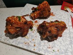 -三人行骨头王火锅(长寿店)