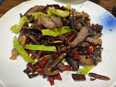 牛干巴炒小黑鸡枞-云上千禾(水上店)