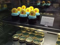 -LINE FRIENDS Garosu-gil Flagship Store