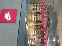 -耐克(恒隆广场店)