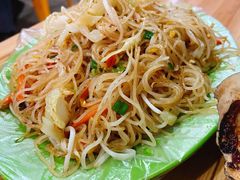 -蚝哥花姐湛江烤生蚝(美丽湾市场店)
