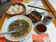 -馋三尺蟹粉小笼(人民广场店)