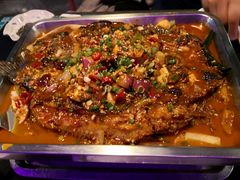 -鸣记脆皮烤鱼·海鲜烤鱼(三八广场店)