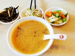 -闫家驴肉老店(华电一校店)