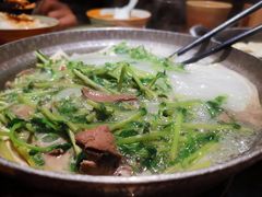 黑猪灼泉水时蔬-吃饭皇帝大(合生汇店)