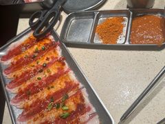 -蚂蚁洞·烤肉大营地(上海静安大悦城店)