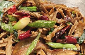 Elegant Bamboo Shoots with Delicate Cured Meats
