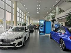-上海宝宁宝马4S店