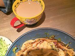 石河子凉皮-耶里夏丽·新疆菜·28年喀什老馆(田林东路店)